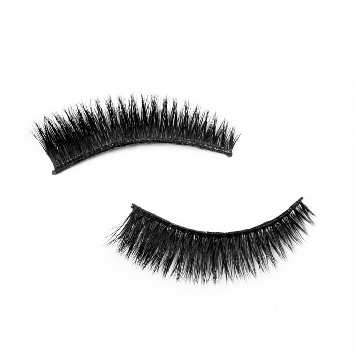 What's The Difference Between Silk, Mink, Faux And Human Hair Lashes